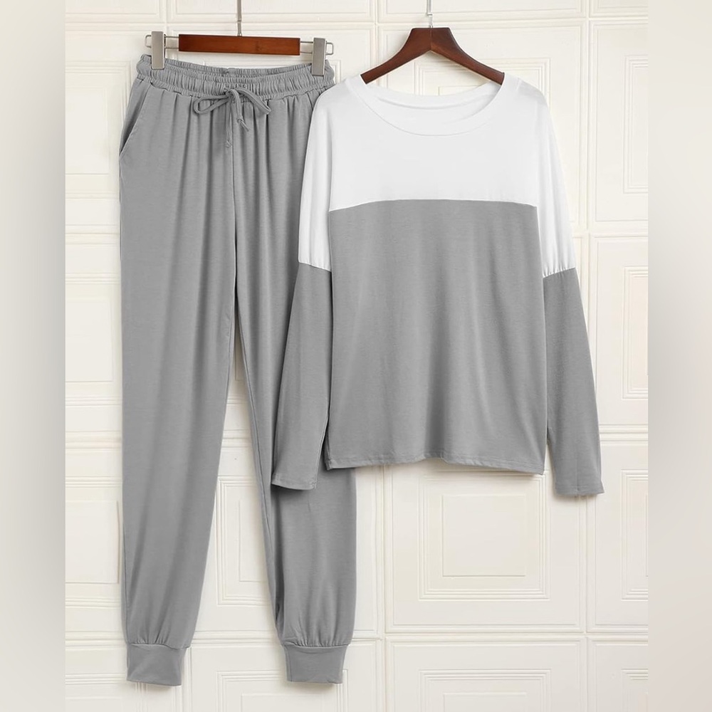 Gray and white color block matching lounge set